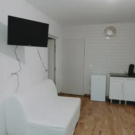 شقة De La Ferme Des Bazancourt